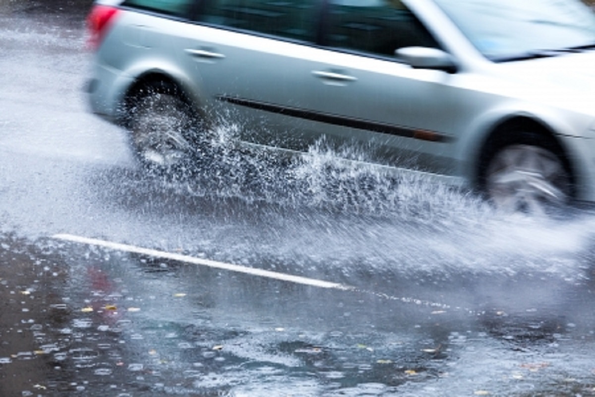 hydroplaning guide, driving tips