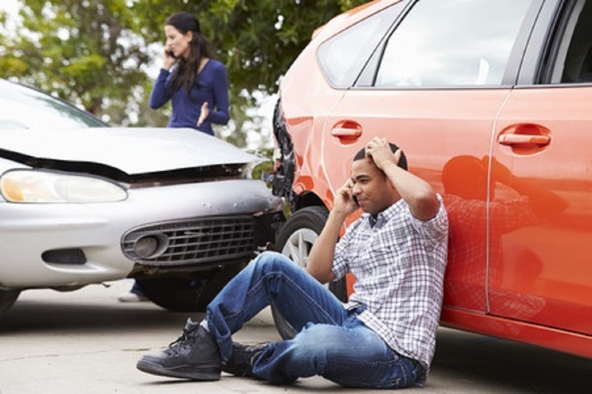 car accident steps, driving safety, car insurance