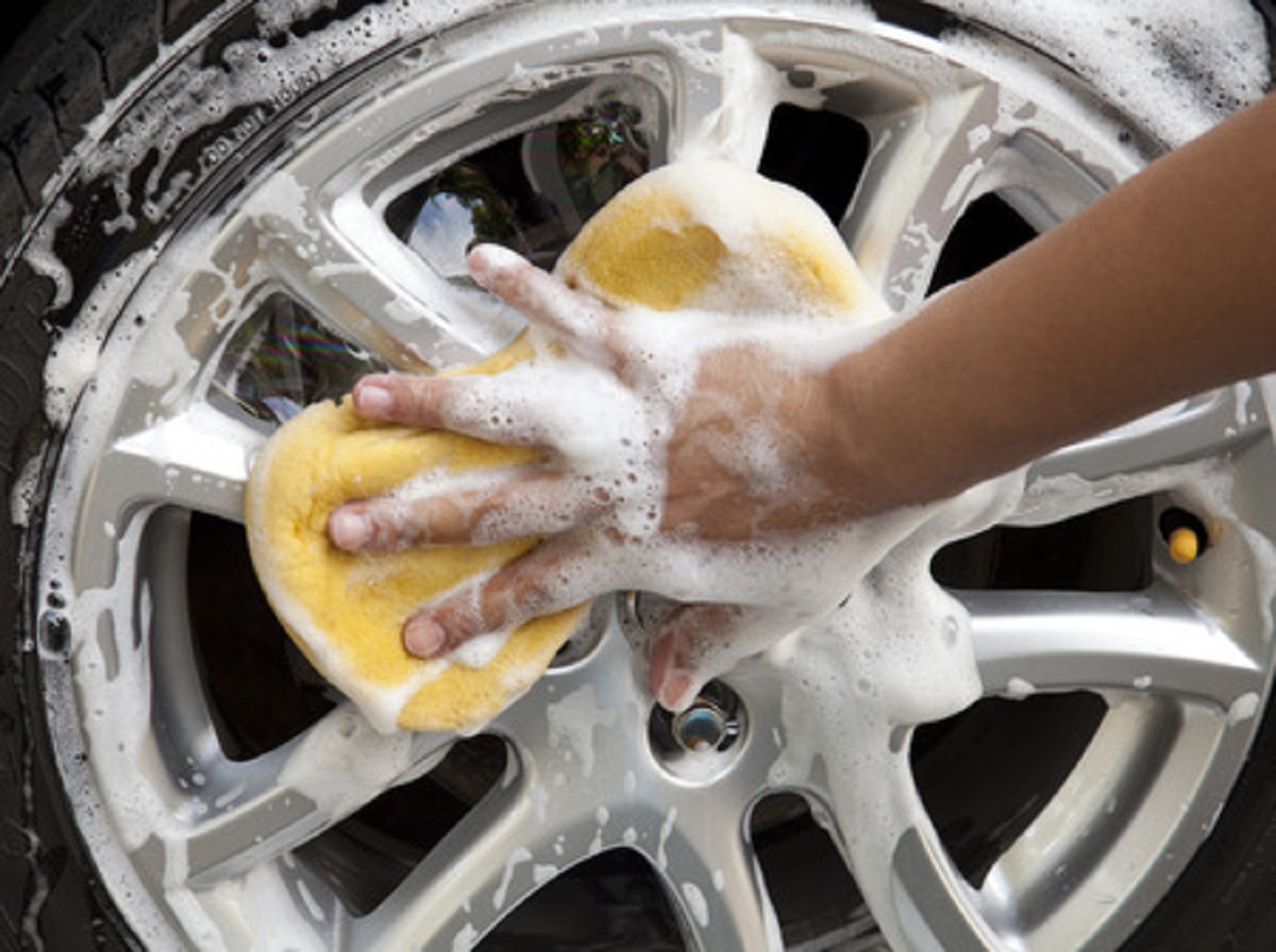 car maintenance, cleaning tires