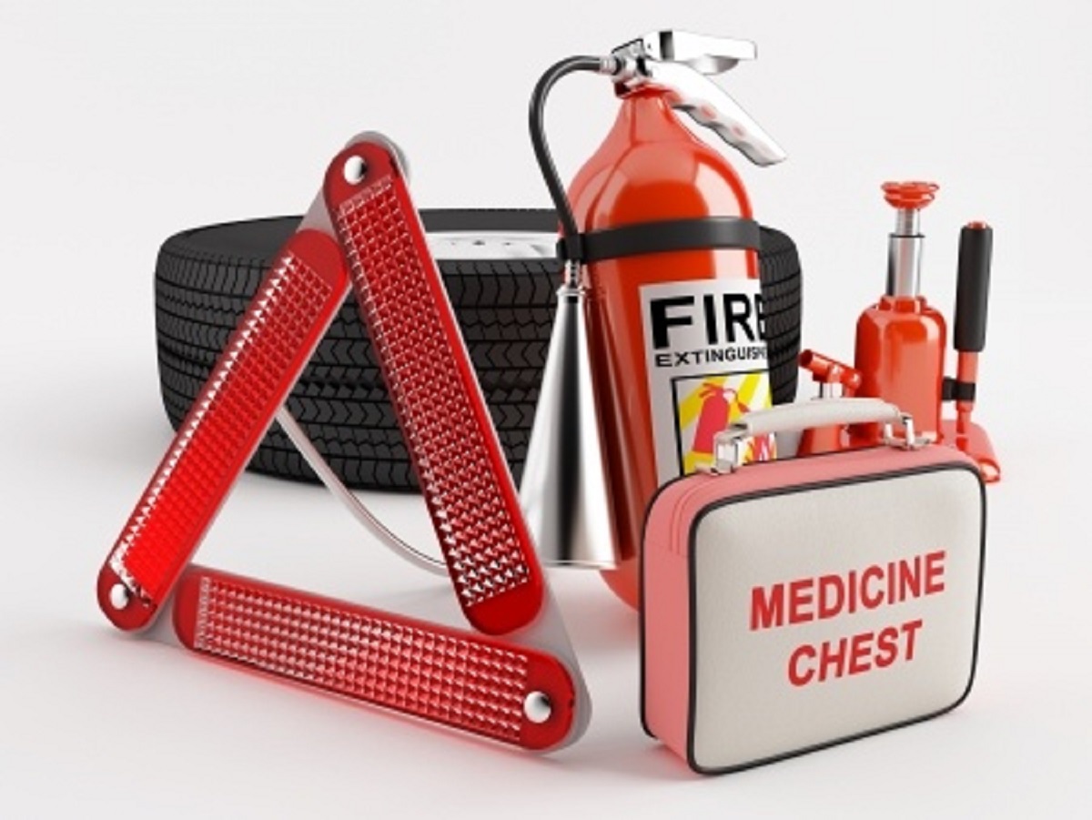 car emergency kit, safety tips